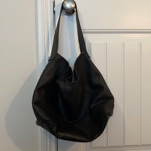 Duluth Trading Co Leather Handbag